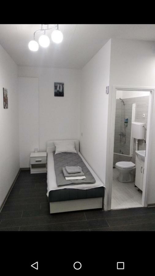 Apartmani Pinokio Nis Exterior photo